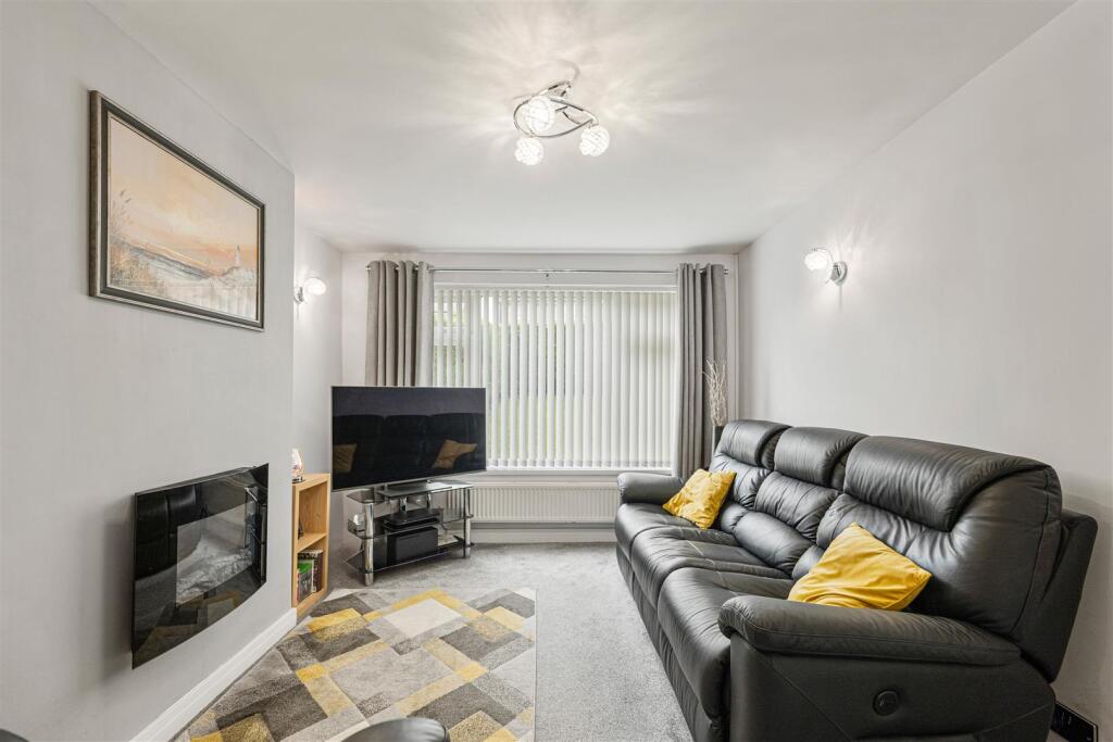 7 Woodview Close-06.jpg