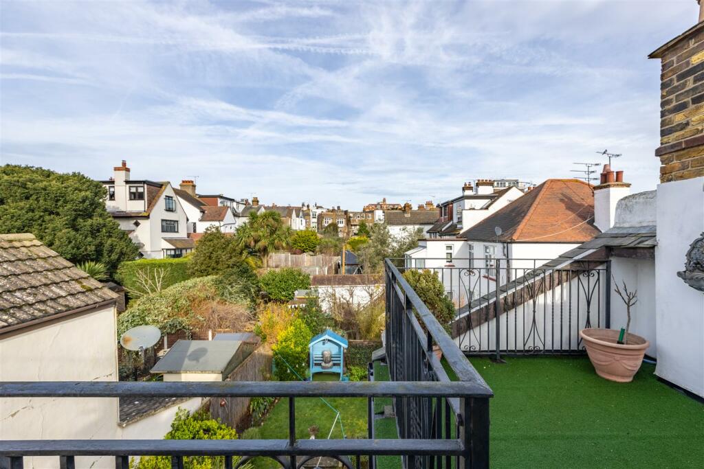 Sun Deck