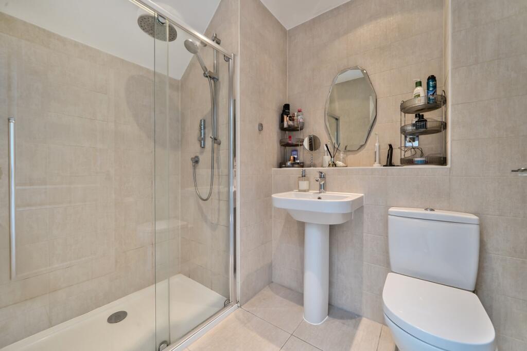 3-1298197-3-682e0...