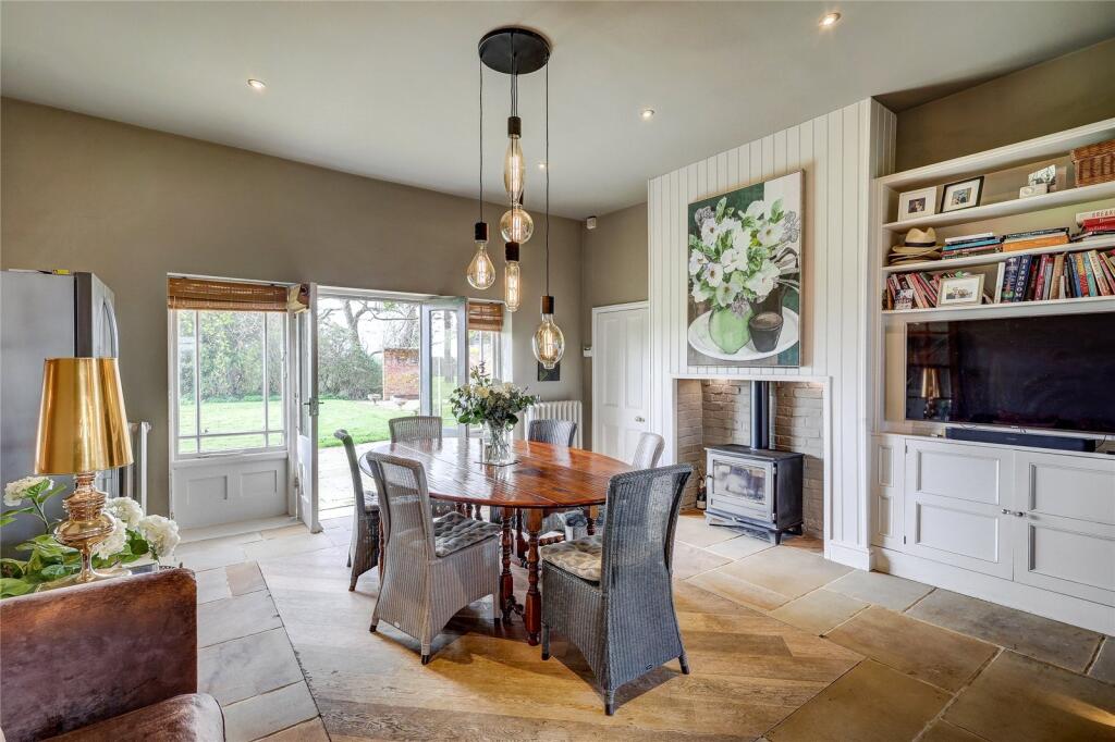 Kitchen/Breakfast