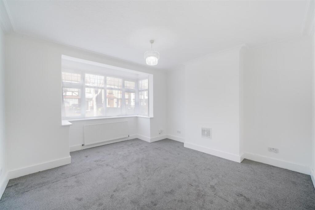 70 Oldborough Road - M8JaiRGFnB1kfLZy5aJ5.jpg