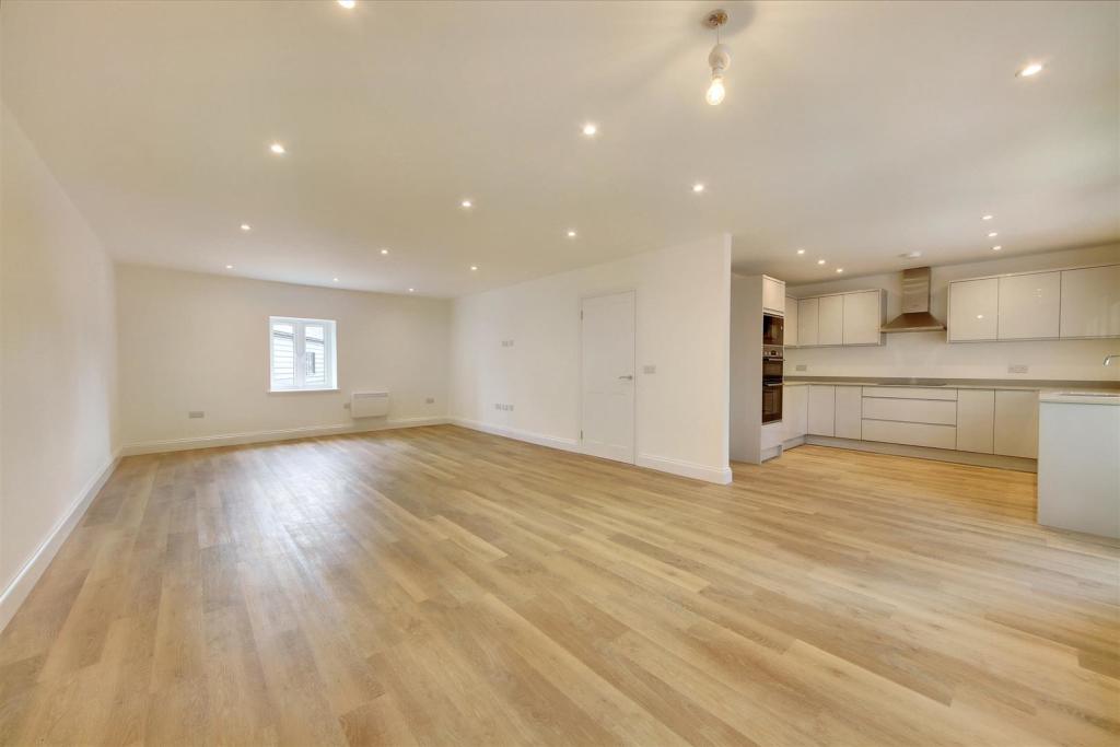 Kitchen Reception 5.jpg