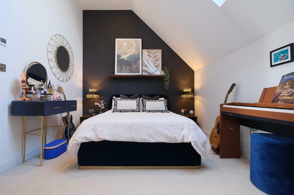 Main bedroom