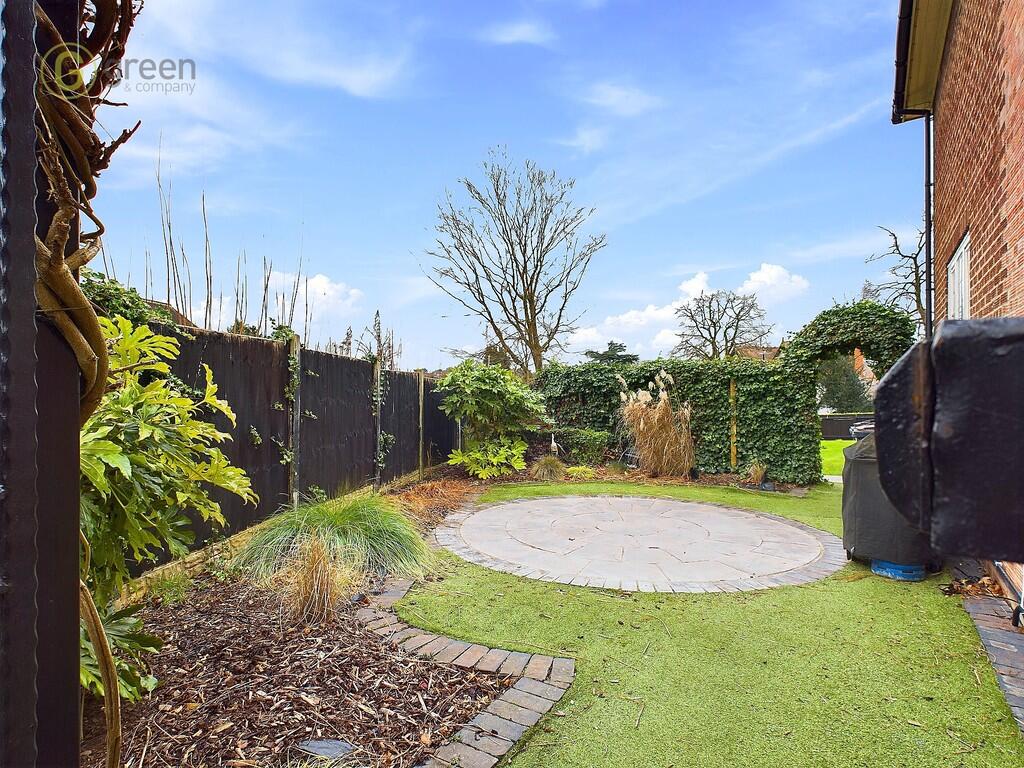 CAM03830G0-PR0104...