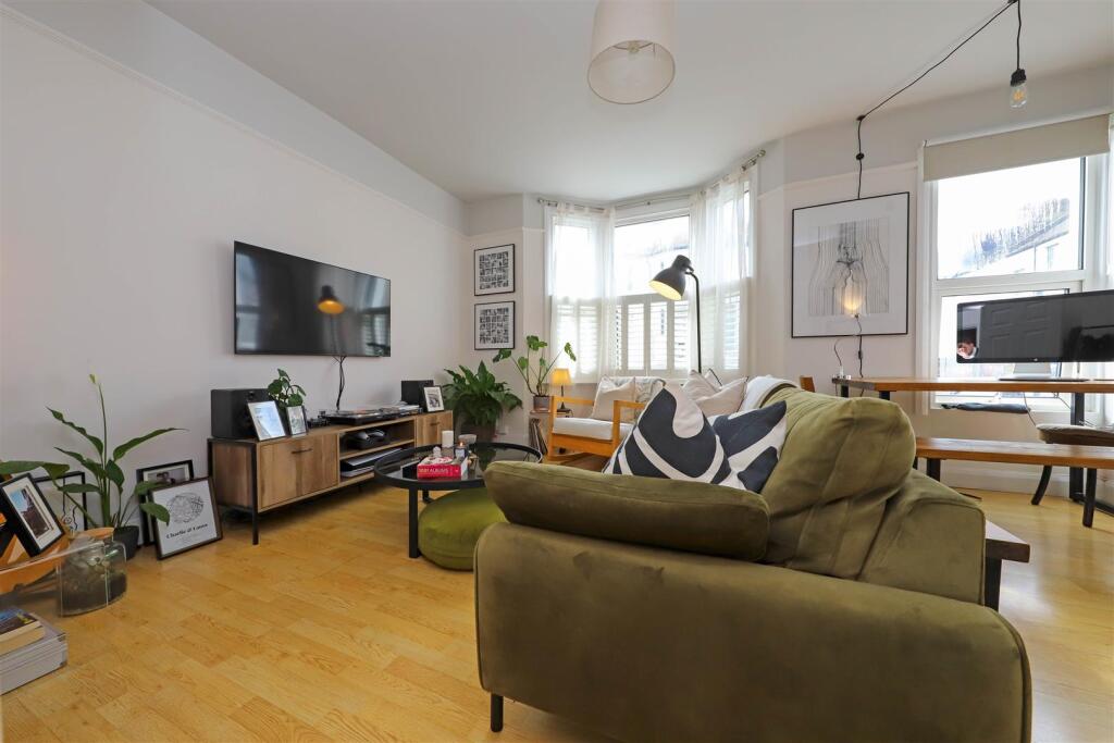 nicholas james montgomery living 2.jpg