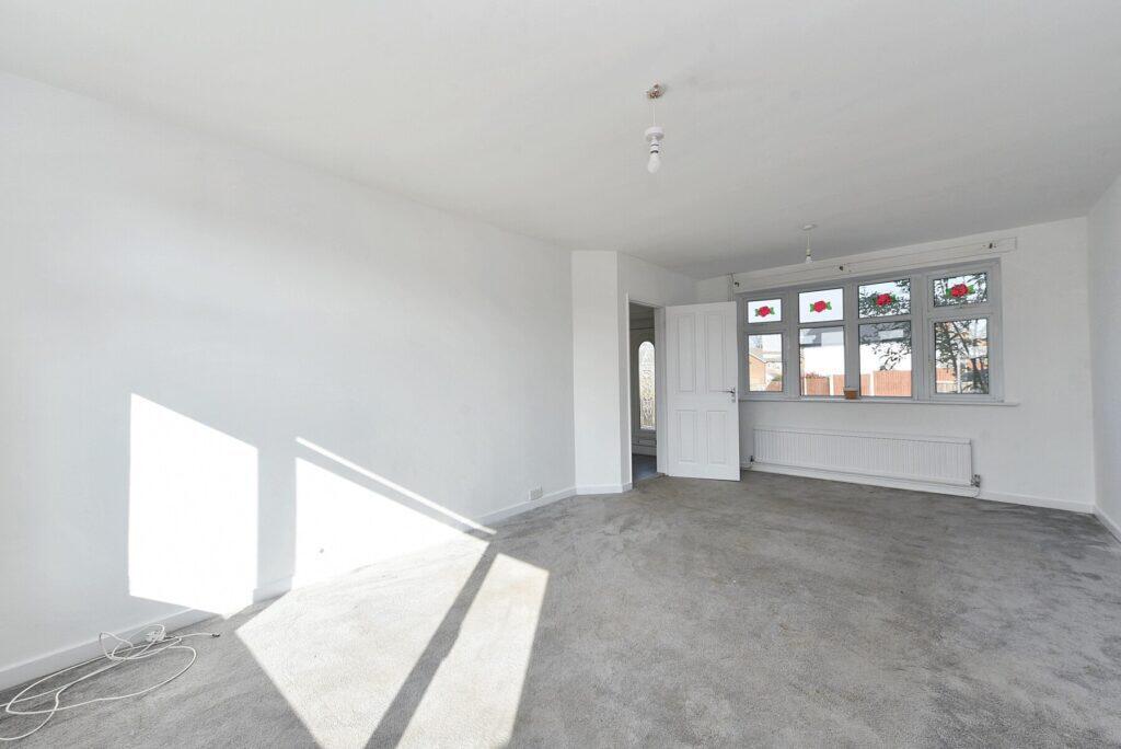 Western Drive - Lounge Diner Overview