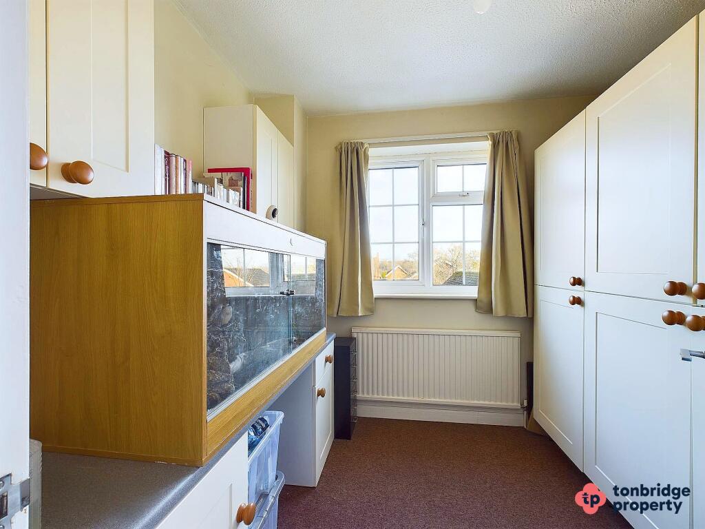 CAM03742G0-PR0018-STILL045