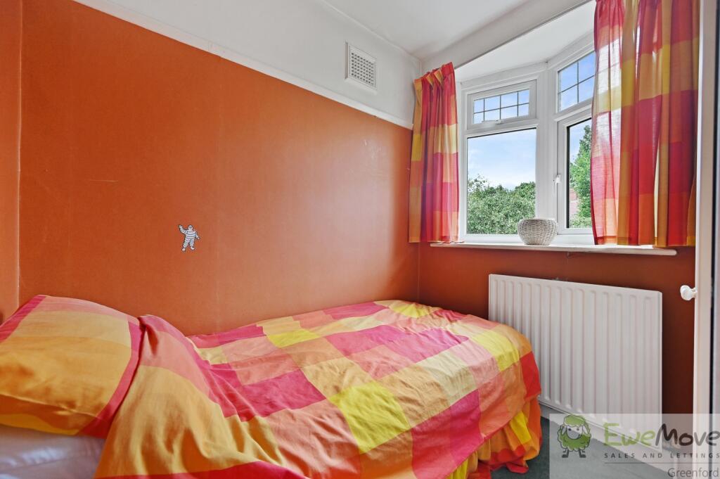 RCEWEMOVE- 435 whitton avenue- bedroom B3 (1)