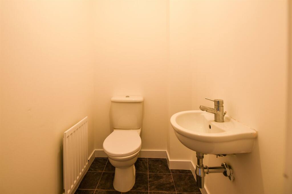 Downstairs-wc.jpg