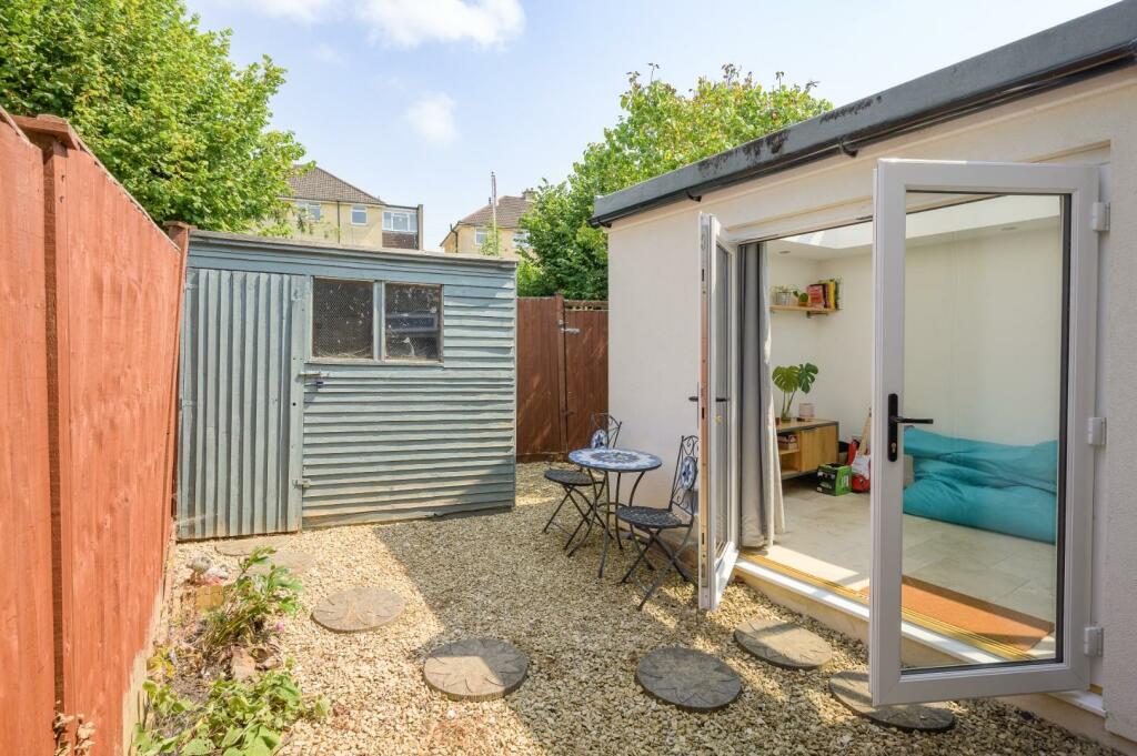 3 Spring Lane BA1 6NY-20.jpg