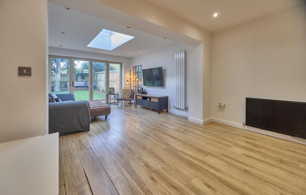 42 Convent Drive SG 5.jpg