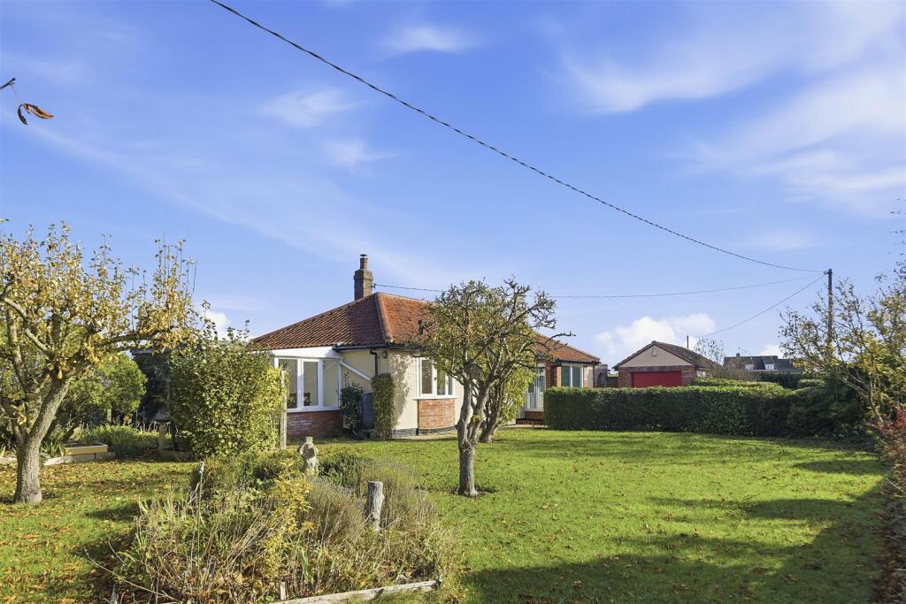 South View Bungalow 1.jpg