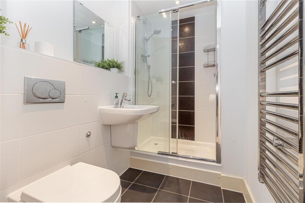 Bathroom-1.jpg