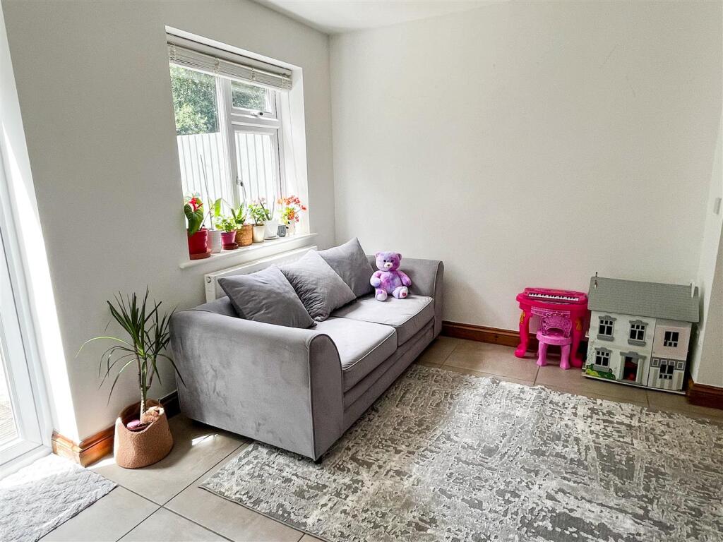 FAMILY AREA