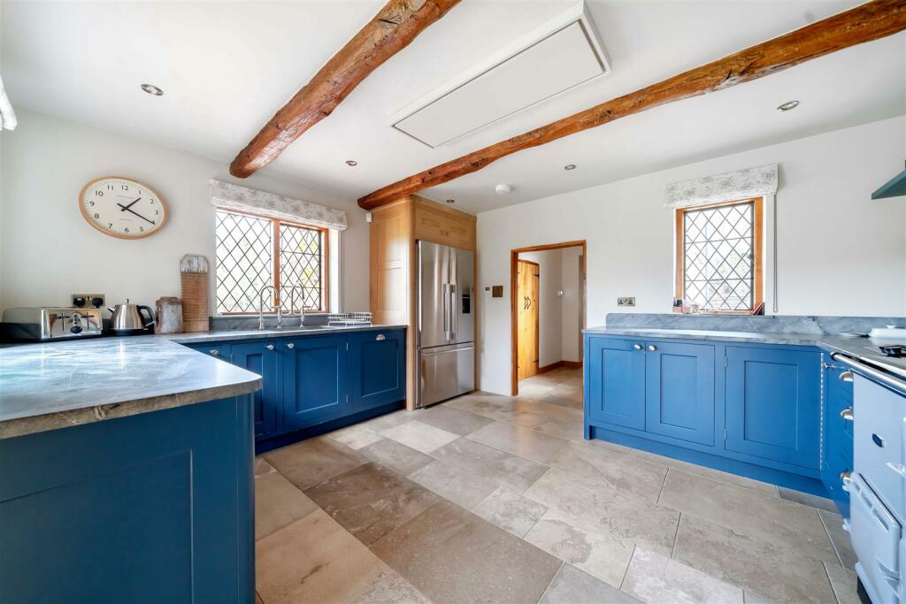 Kitchen.jpg