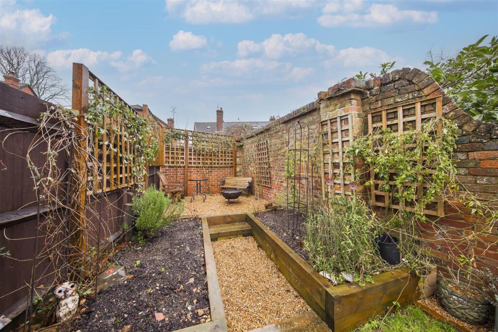 Southerly Facing Garden