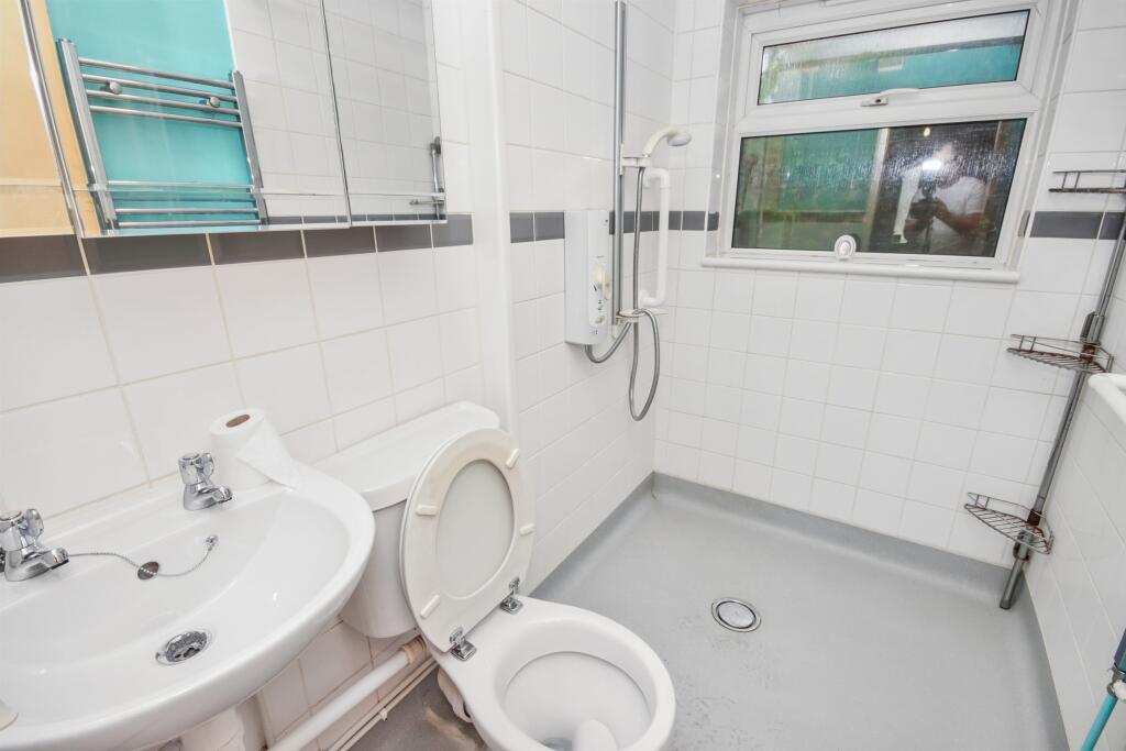 14 Manor Close, Yaxley, Peterborough, Cambridgeshire, PE7 3NS