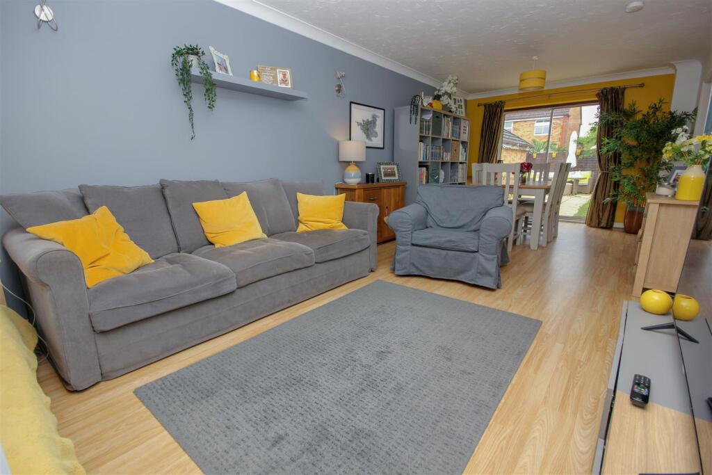 Lounge Dining Room.jpg