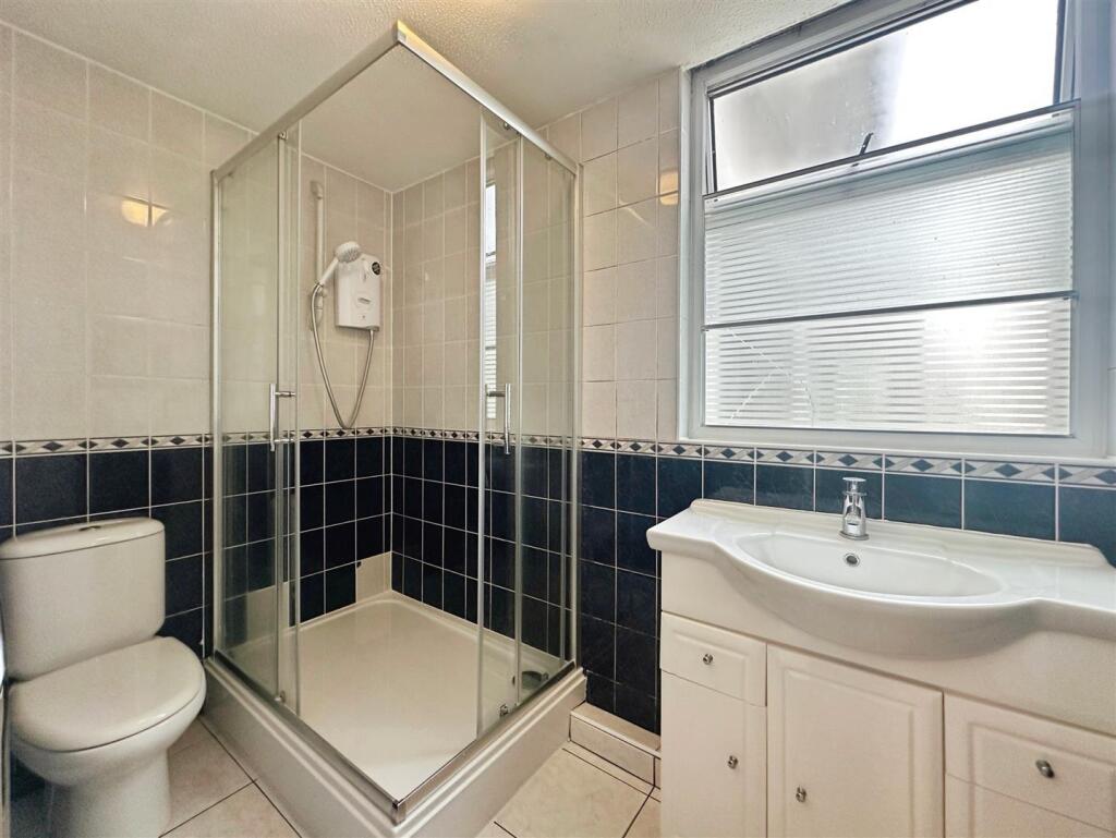 2c6a182b--43FA-82FE-2ABF77B67FEA-61268-000013ECB07