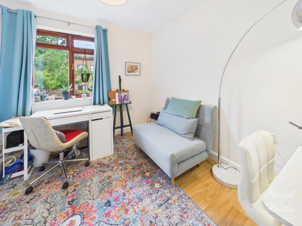 CAM01995G0-PR0385-STILL022