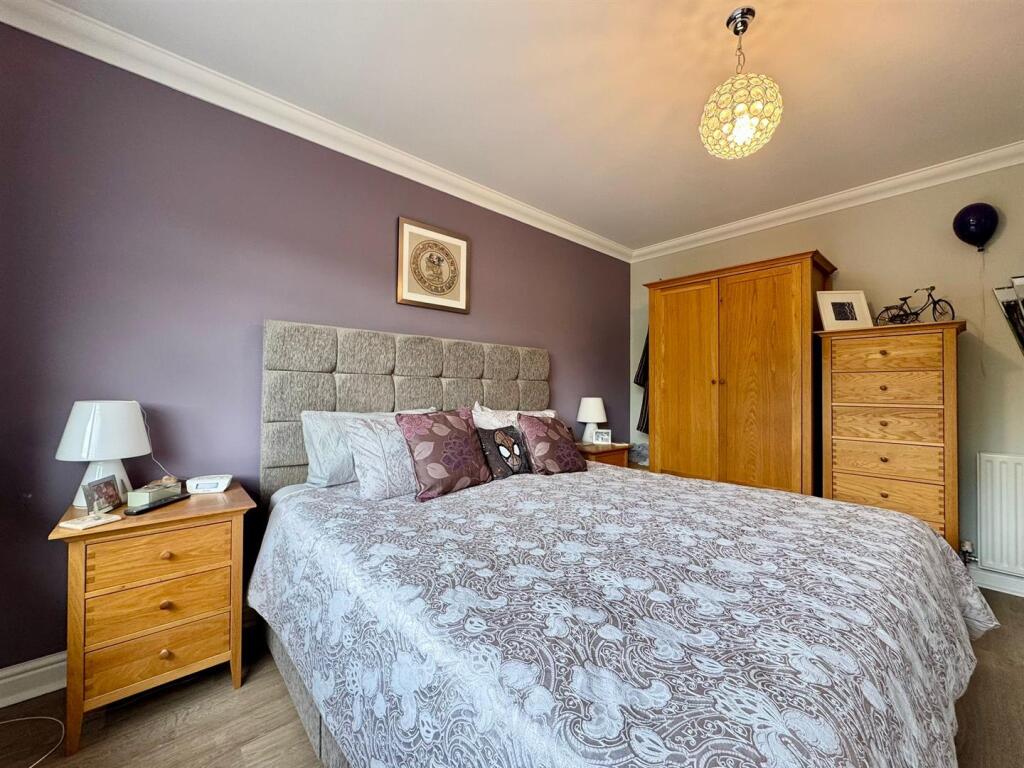 Bed 1 (2).jpg