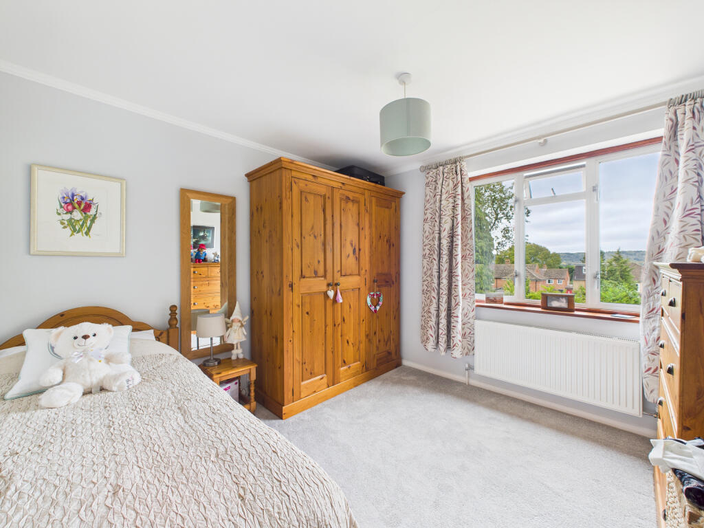 CAM02909G0-PR0498-STILL004