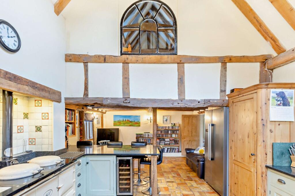 Kitchen/Breakfast Rm