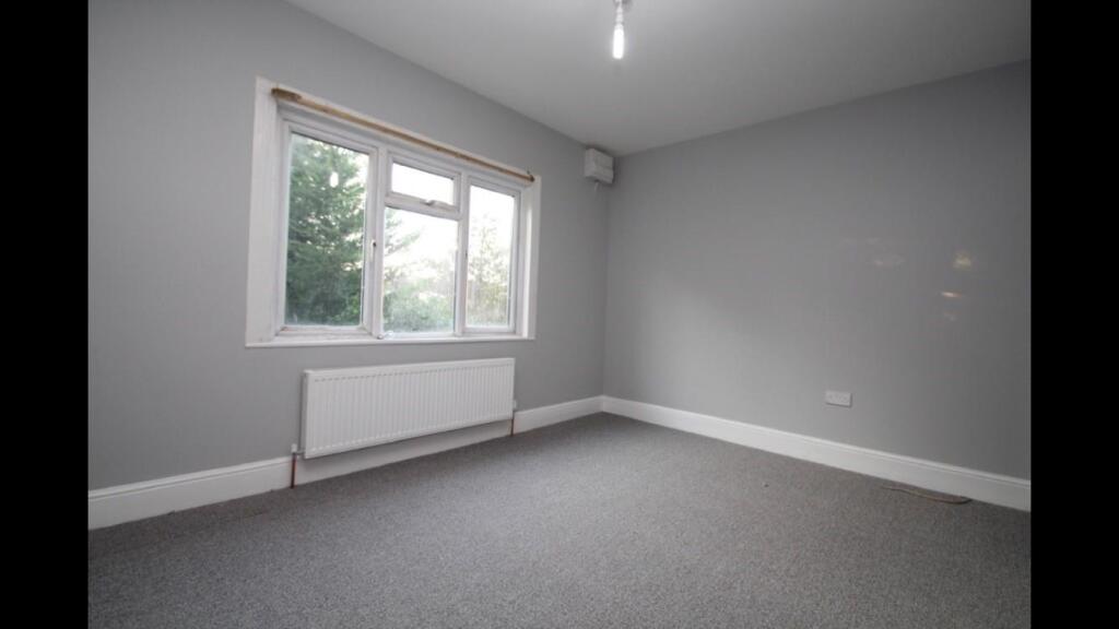 Bedroom2.jpg