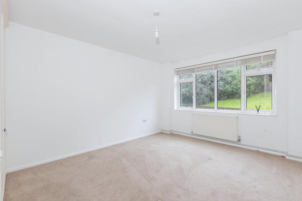 Wellingtonia Court_4.jpg