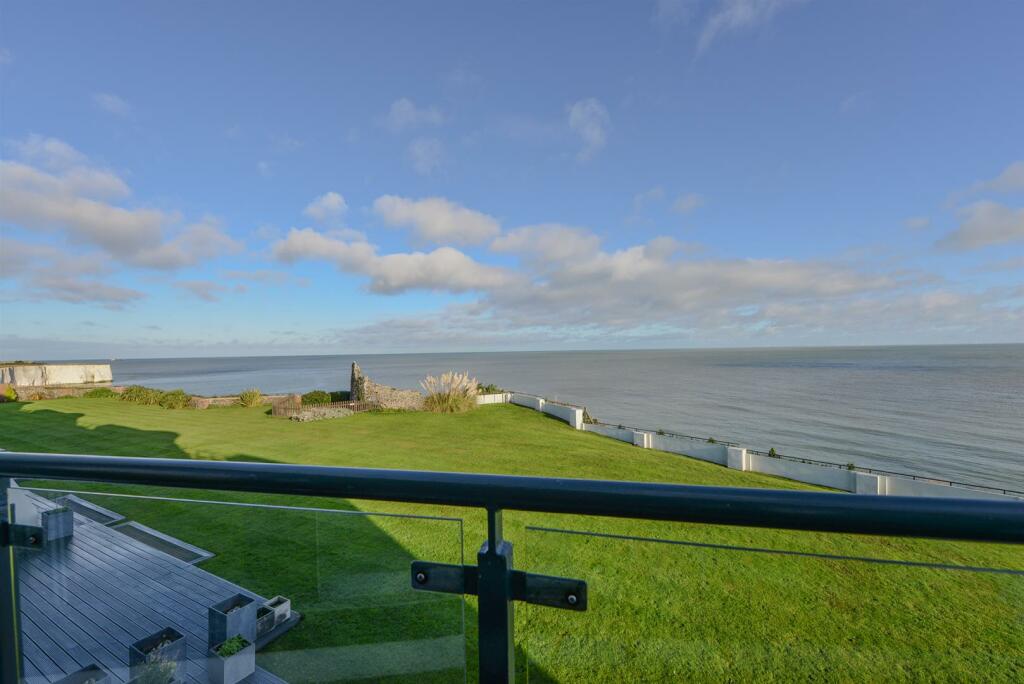Castle View19.jpg