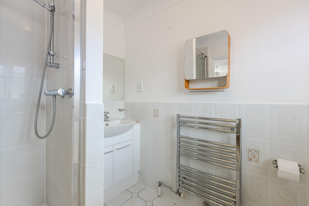 A38 - 4 Nurseries...