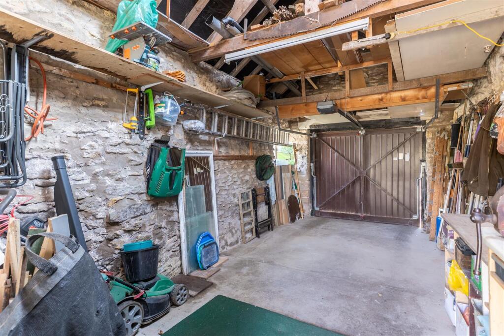 Church Lane 2 Garage.jpg