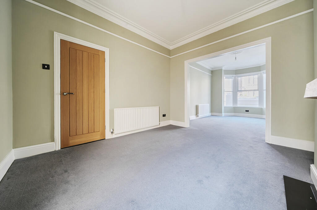 1339604-19-689a37...