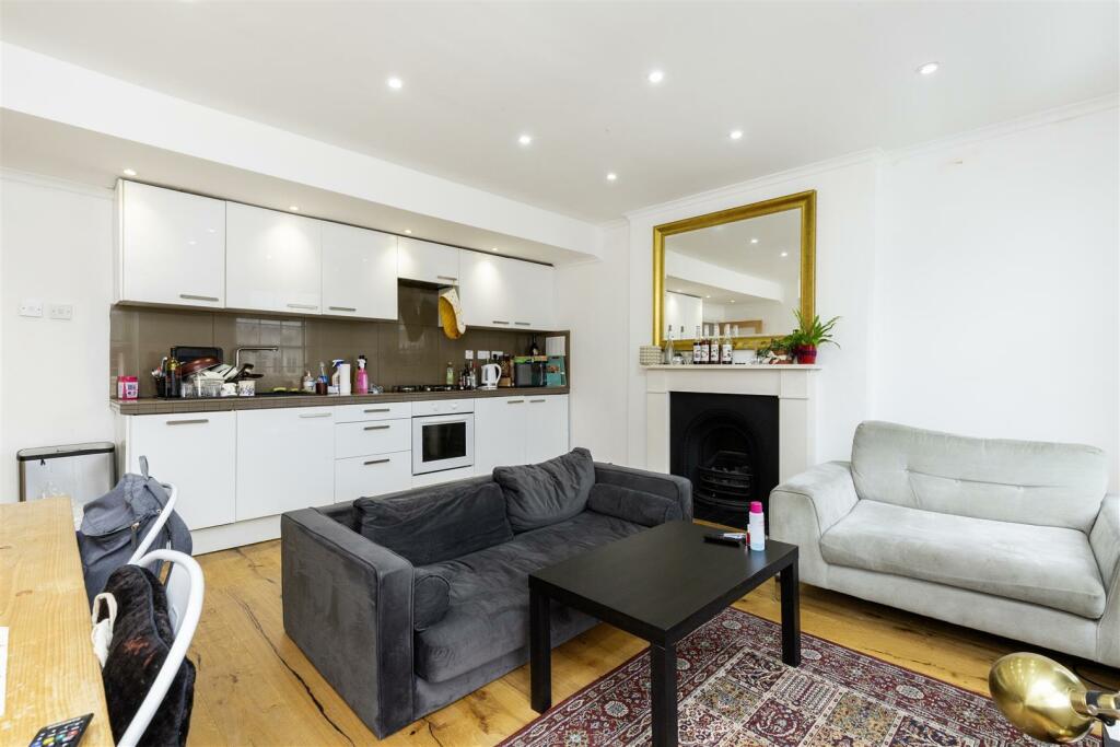 Eversholt Street -3.jpg
