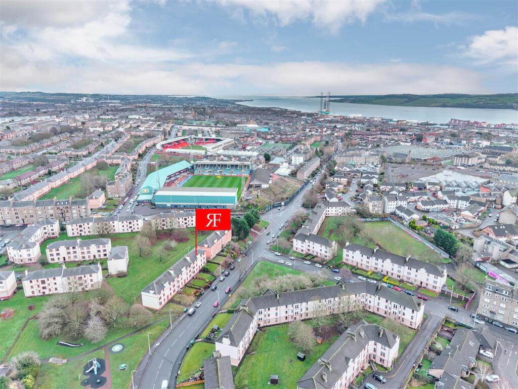 7C Moncur Crescent Dundee-11.JPG
