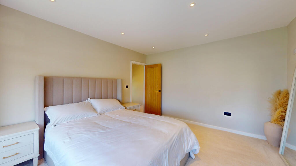 10-Cookridge-Ave-05272025_112959