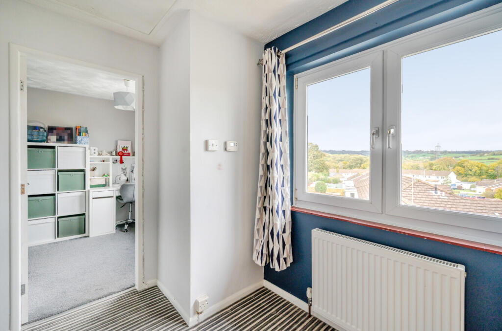 1370697-10-68f770...