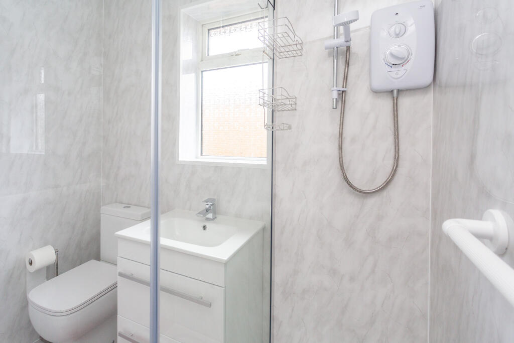 shower room b