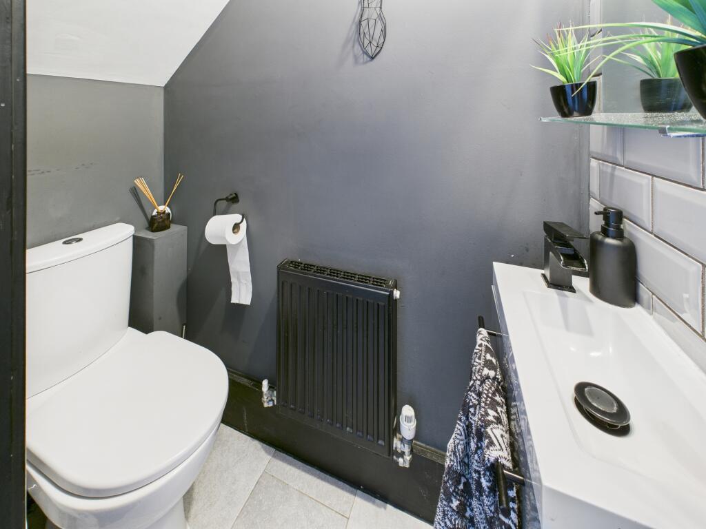 Cloakroom/WC