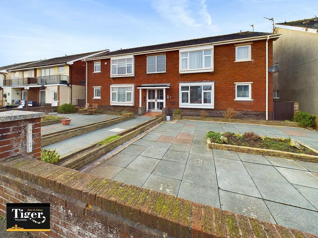 CAM02176G0-PR0429...