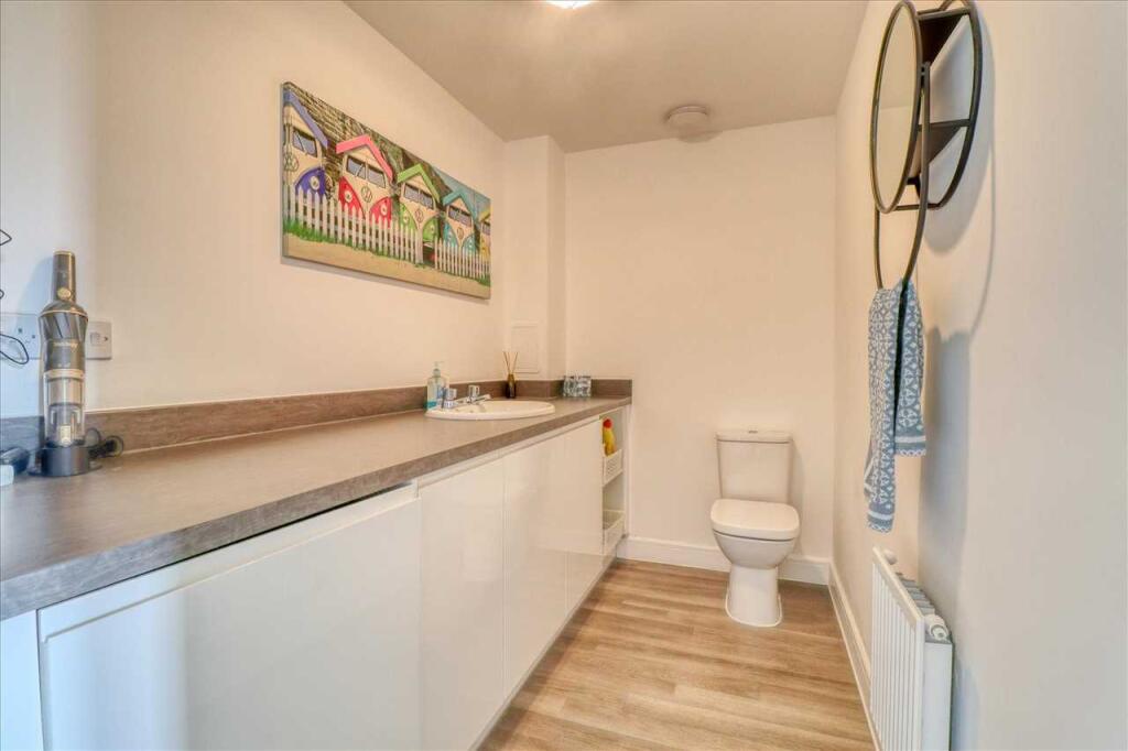 Cloakroom /