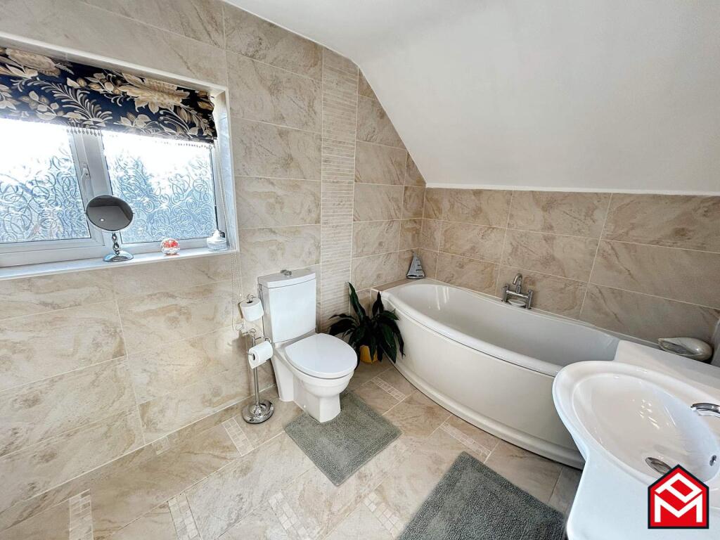 Family Bath &amp; Shower Room