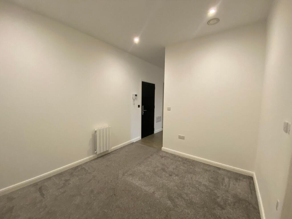 studio 1
