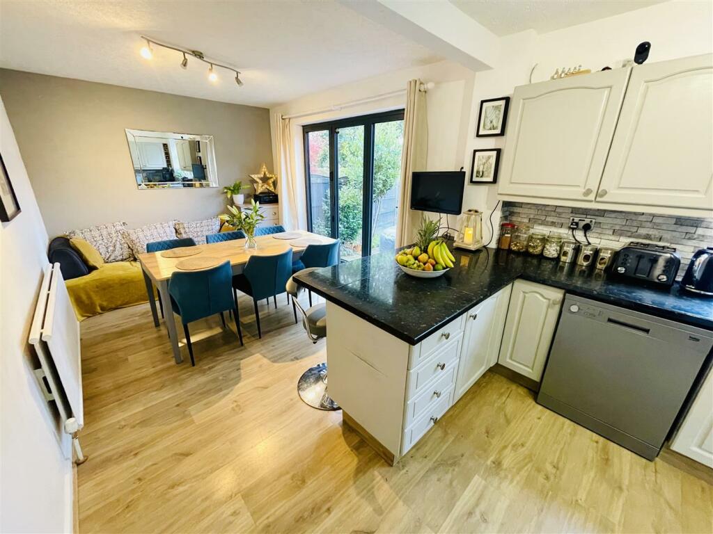 Open Plan Kitchen/Dining Room