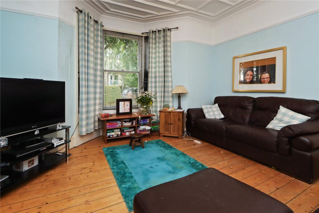 Living Room Pic 2