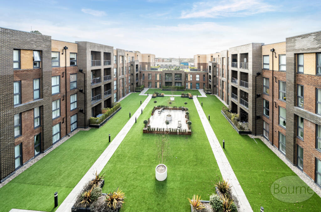 b4dee6c3-e0ce-475...