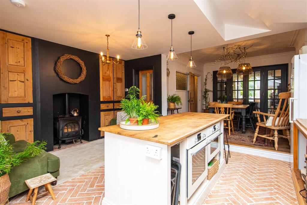 home-285.jpg