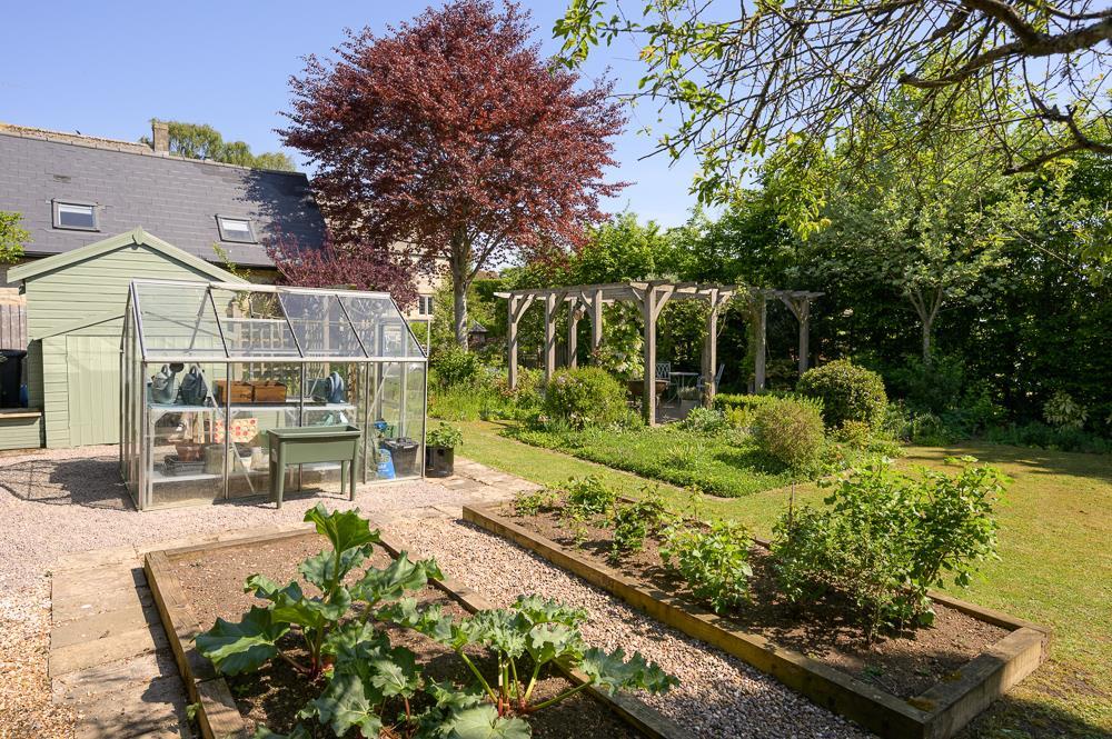 7 The Old Quarry GL7 5ND-Low Res-12.jpg