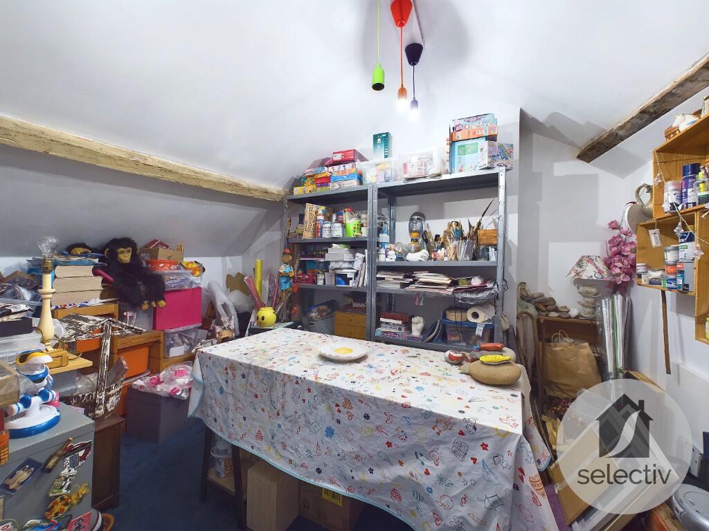 Loft Room 2