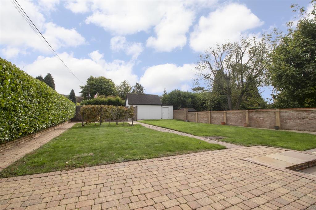 Aspect Over Garden.jpg